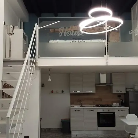 Appartamento House Aury *